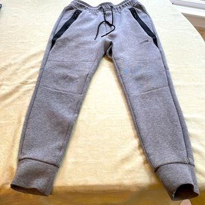 American eagle jogger XS men but will fit size 14 boys